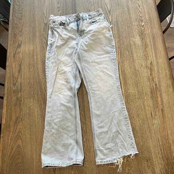 American Eagle 90's Flare Jeans High Rise Denim Stretch Light Wash Blue Size 2 - Picture 1 of 12